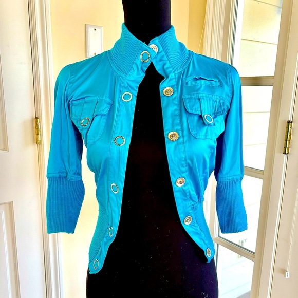 Jackets & Blazers - Eye Catching Blue Jacket with 3/4 Sleeves